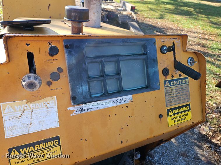 image for item DN7067 1982 Case DH4  trencher