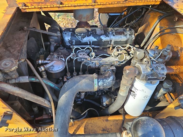 image for item DN7067 1982 Case DH4  trencher