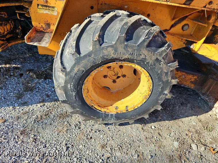 image for item DN7067 1982 Case DH4  trencher