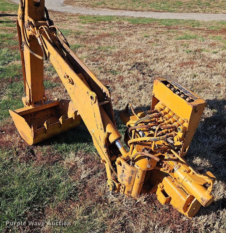 image for item DN7067 1982 Case DH4  trencher
