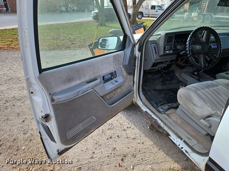 image for item DN7113 1994 Chevrolet Tahoe  SUV