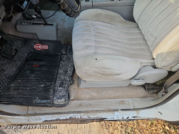 image for item DN7113 1994 Chevrolet Tahoe  SUV