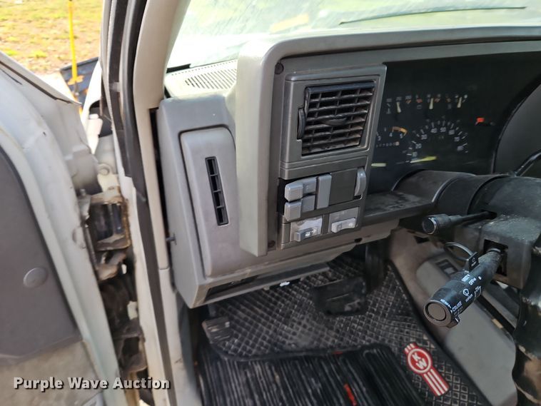 image for item DN7113 1994 Chevrolet Tahoe  SUV