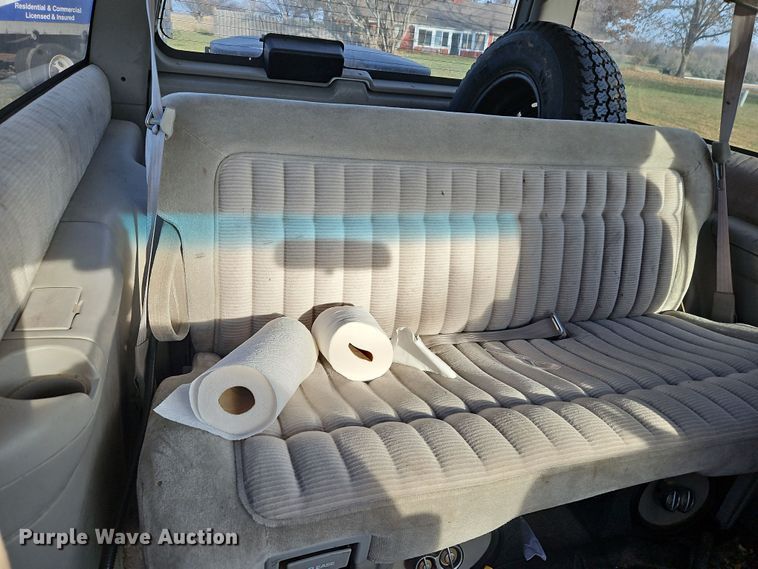 image for item DN7113 1994 Chevrolet Tahoe  SUV