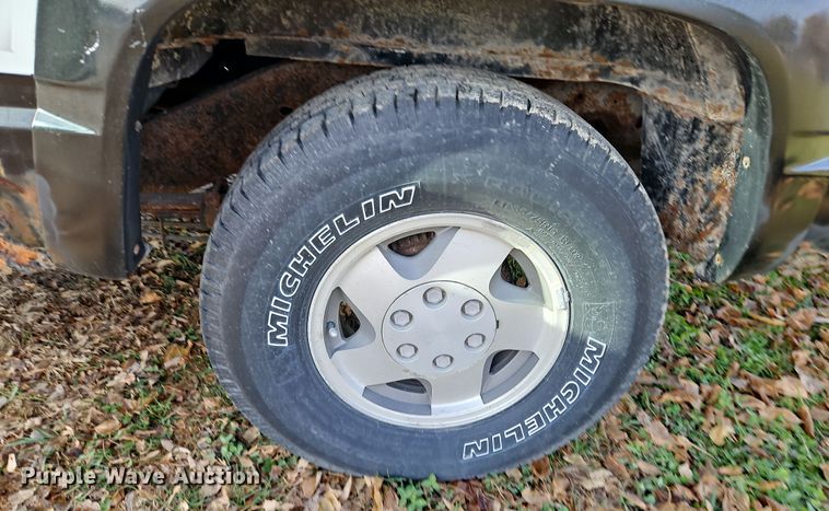 image for item DN7113 1994 Chevrolet Tahoe  SUV