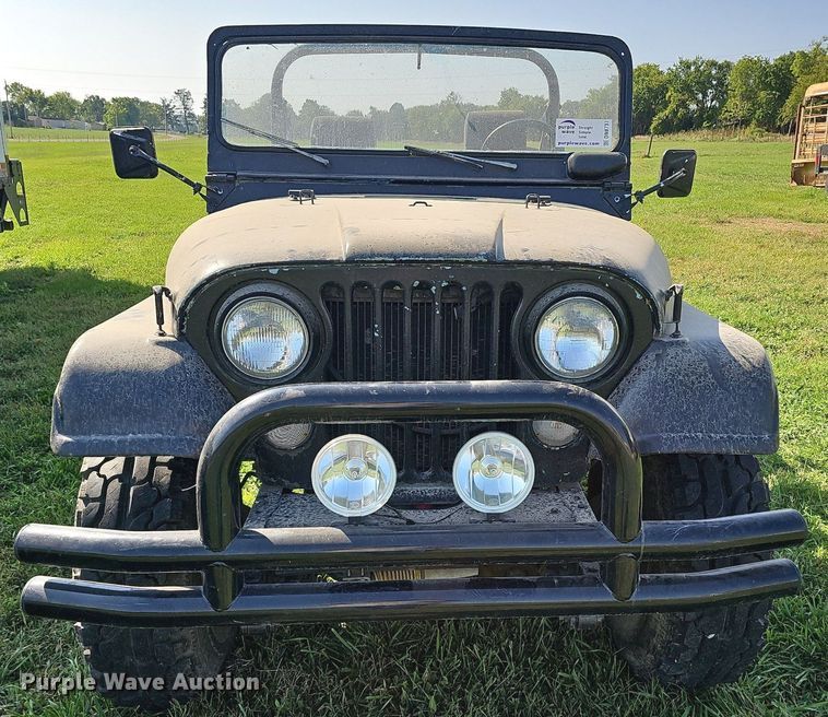 image for item DN8737 1974 Jeep CJ5  SUV