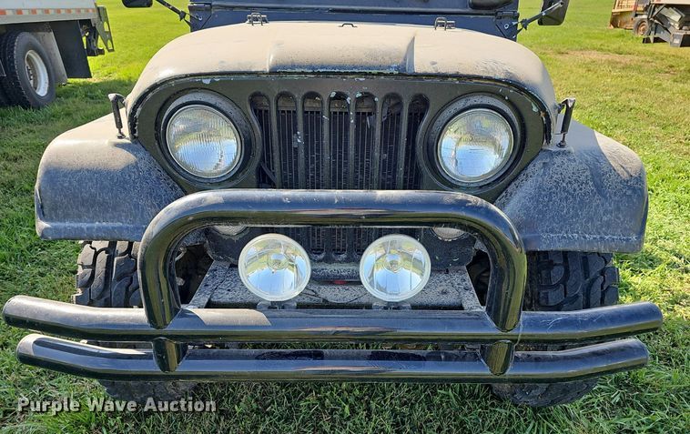 image for item DN8737 1974 Jeep CJ5  SUV