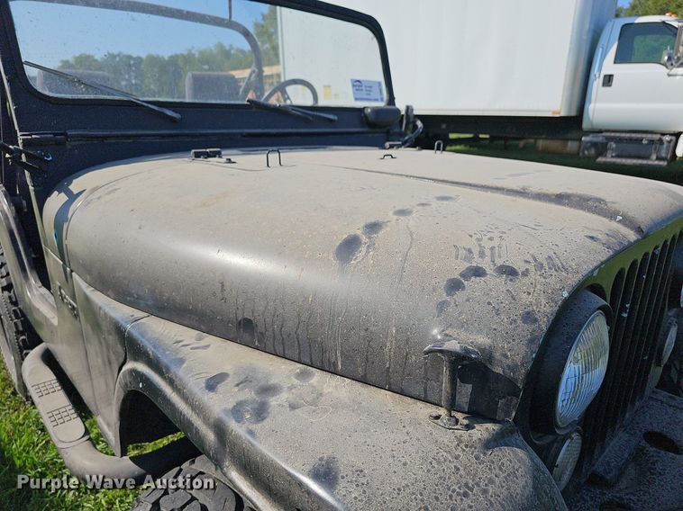 image for item DN8737 1974 Jeep CJ5  SUV