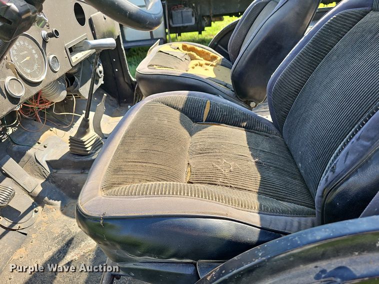 image for item DN8737 1974 Jeep CJ5  SUV