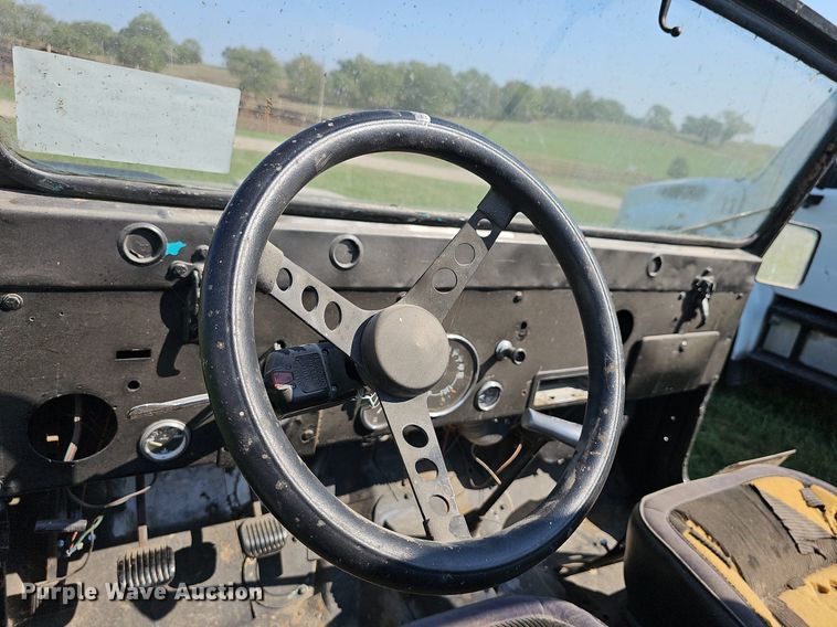 image for item DN8737 1974 Jeep CJ5  SUV