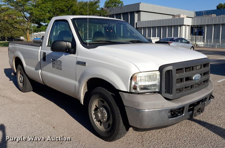 image for item DO3131 2005 Ford F250 Super Duty  pickup truck