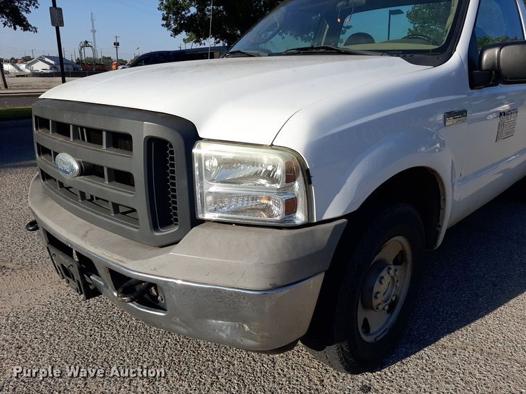 image for item DO3131 2005 Ford F250 Super Duty  pickup truck