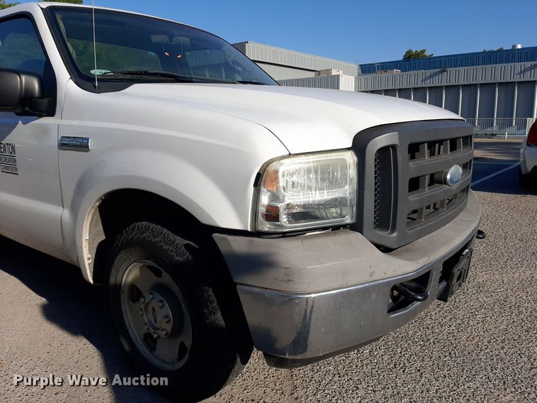 image for item DO3131 2005 Ford F250 Super Duty  pickup truck