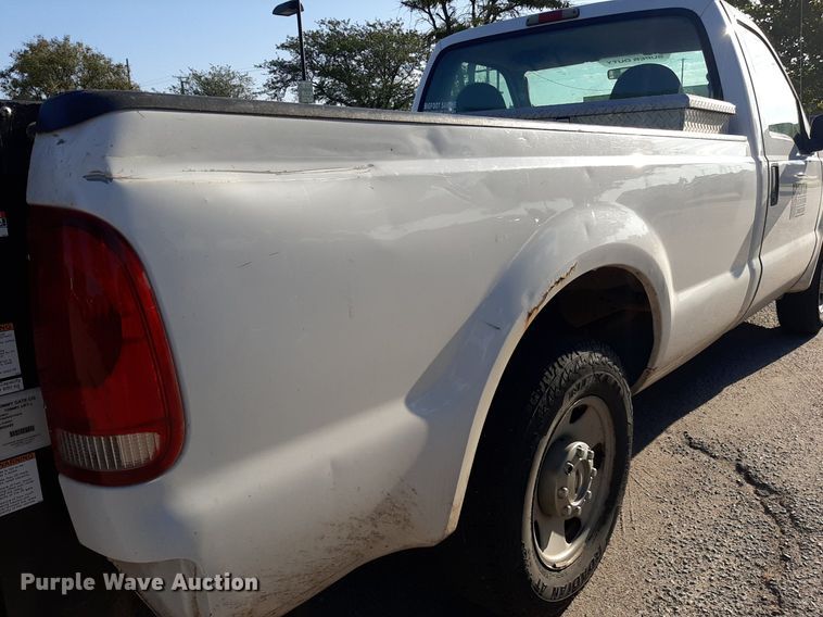 image for item DO3131 2005 Ford F250 Super Duty  pickup truck