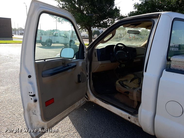 image for item DO3131 2005 Ford F250 Super Duty  pickup truck