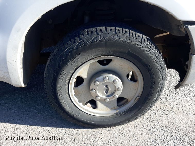 image for item DO3131 2005 Ford F250 Super Duty  pickup truck