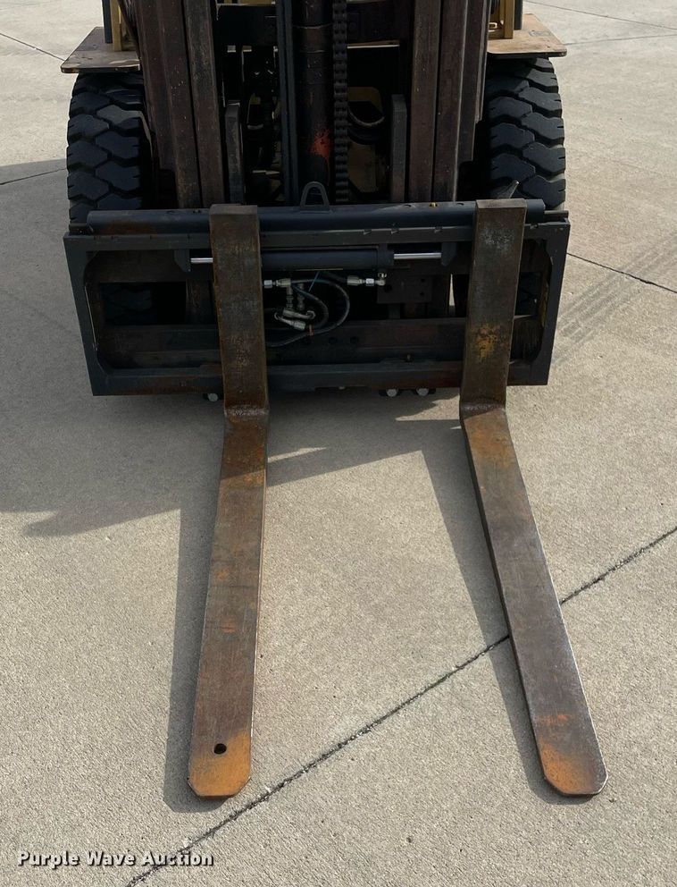 image for item DP0237 Caterpillar V50DSA  forklift