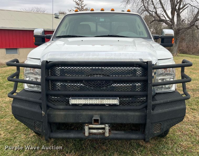 image for item DP2136 2012 Ford F350 Super Duty Lariat  Crew Cab pickup truck
