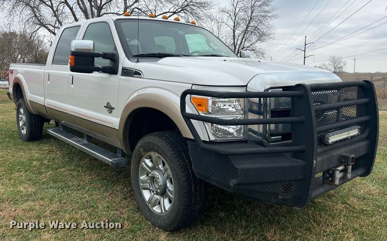 image for item DP2136 2012 Ford F350 Super Duty Lariat  Crew Cab pickup truck