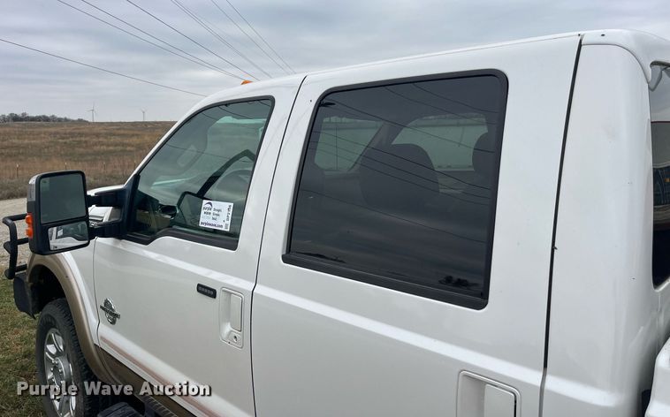 image for item DP2136 2012 Ford F350 Super Duty Lariat  Crew Cab pickup truck