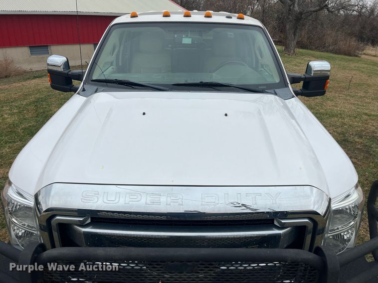 image for item DP2136 2012 Ford F350 Super Duty Lariat  Crew Cab pickup truck