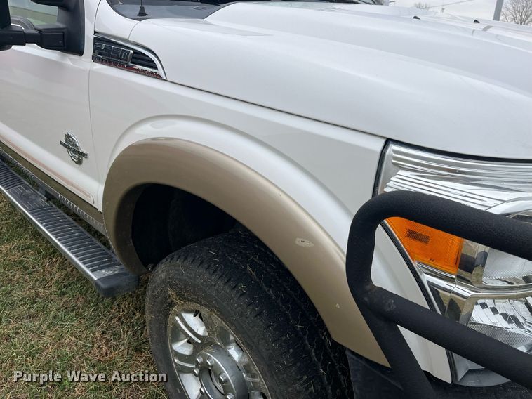 image for item DP2136 2012 Ford F350 Super Duty Lariat  Crew Cab pickup truck