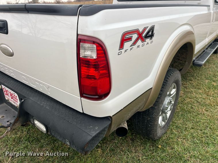 image for item DP2136 2012 Ford F350 Super Duty Lariat  Crew Cab pickup truck