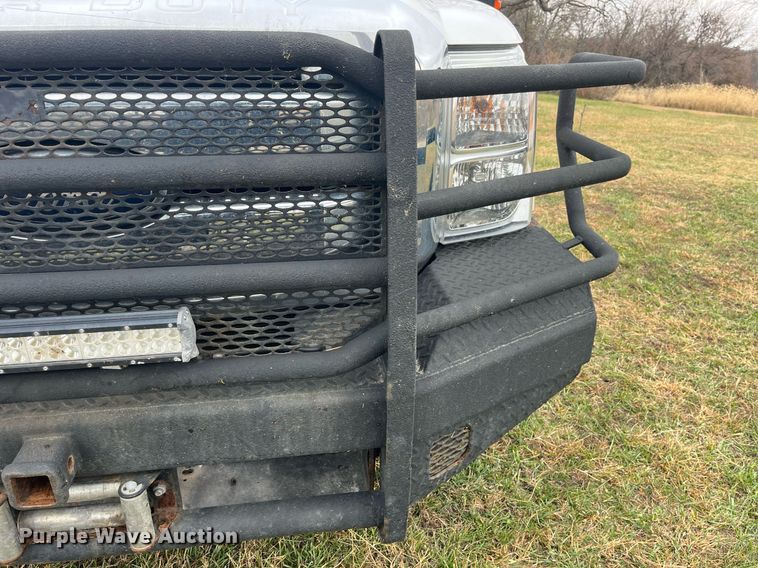 image for item DP2136 2012 Ford F350 Super Duty Lariat  Crew Cab pickup truck