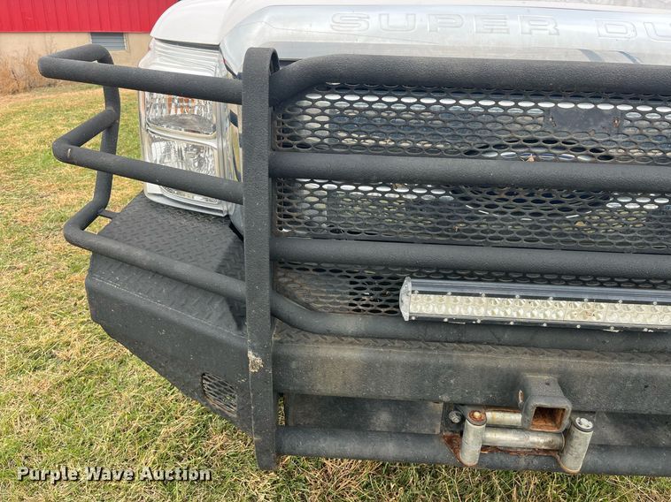 image for item DP2136 2012 Ford F350 Super Duty Lariat  Crew Cab pickup truck