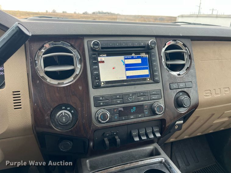 image for item DP2136 2012 Ford F350 Super Duty Lariat  Crew Cab pickup truck