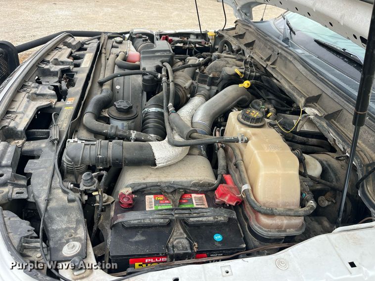 image for item DP2136 2012 Ford F350 Super Duty Lariat  Crew Cab pickup truck