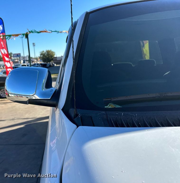 image for item DP3202 2007 GMC Sierra 1500  Crew Cab pickup truck