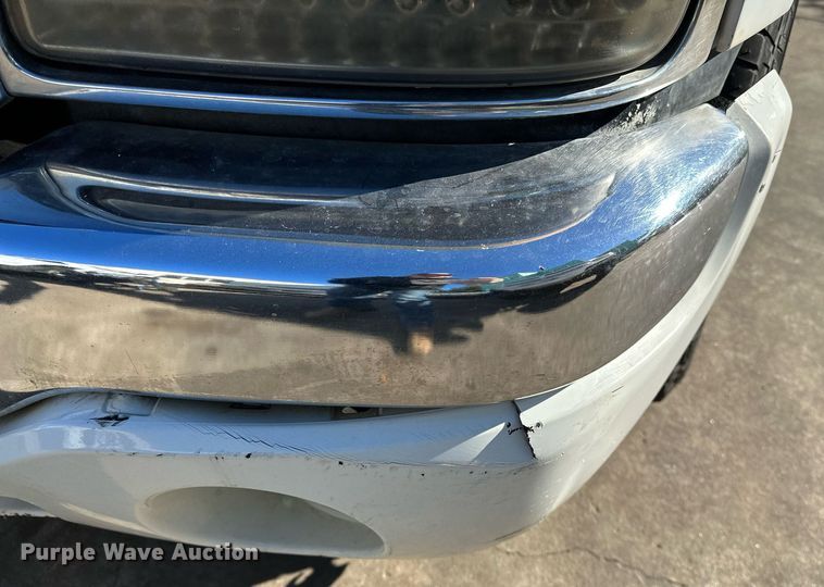 image for item DP3202 2007 GMC Sierra 1500  Crew Cab pickup truck