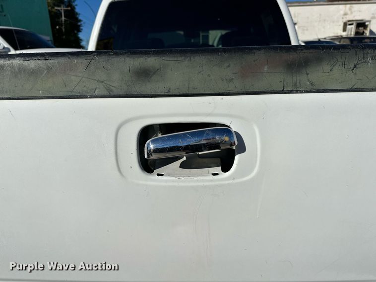 image for item DP3202 2007 GMC Sierra 1500  Crew Cab pickup truck