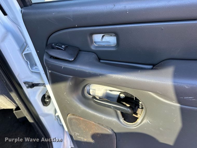 image for item DP3202 2007 GMC Sierra 1500  Crew Cab pickup truck