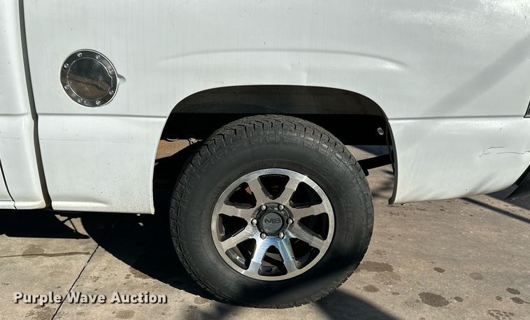 image for item DP3202 2007 GMC Sierra 1500  Crew Cab pickup truck