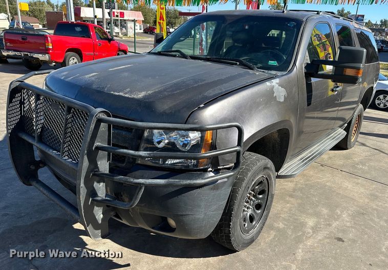image for item DP3203 2010 Chevrolet Suburban 1500  SUV