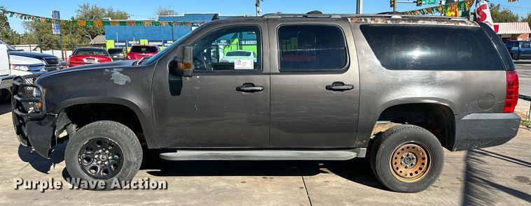 image for item DP3203 2010 Chevrolet Suburban 1500  SUV