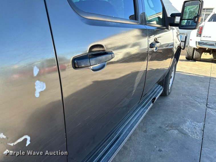 image for item DP3203 2010 Chevrolet Suburban 1500  SUV