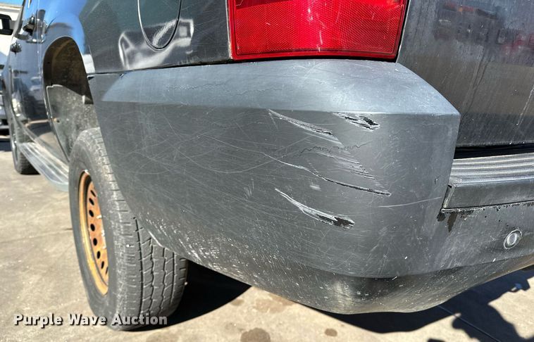 image for item DP3203 2010 Chevrolet Suburban 1500  SUV