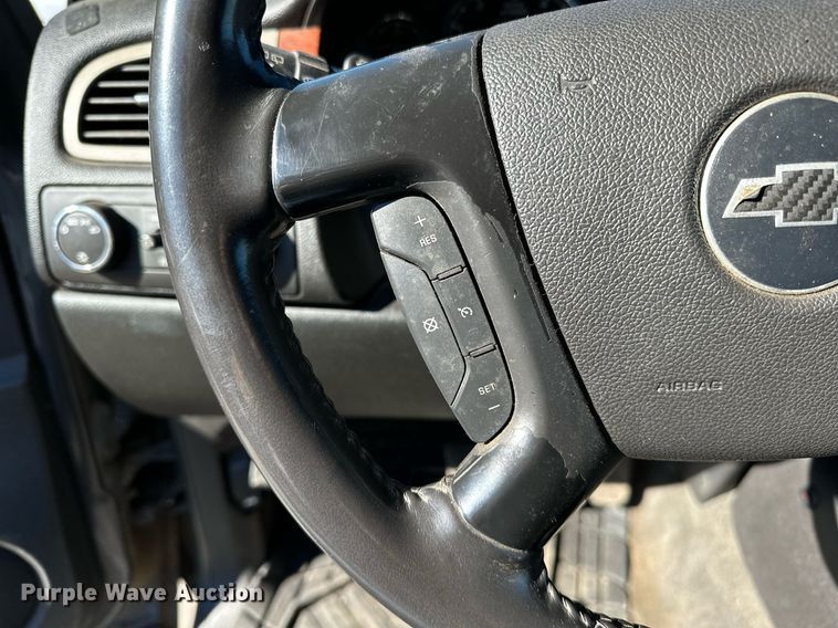 image for item DP3203 2010 Chevrolet Suburban 1500  SUV