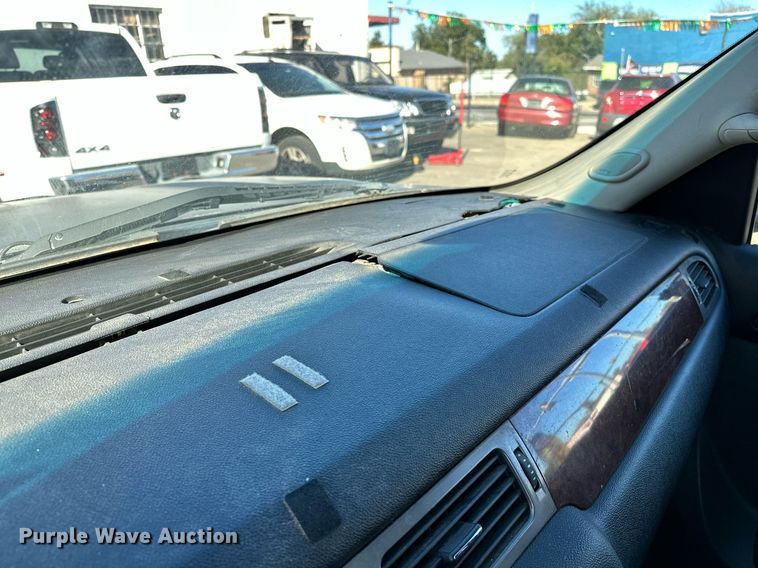 image for item DP3203 2010 Chevrolet Suburban 1500  SUV