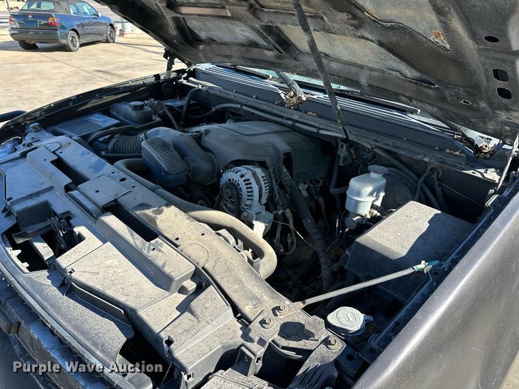 image for item DP3203 2010 Chevrolet Suburban 1500  SUV