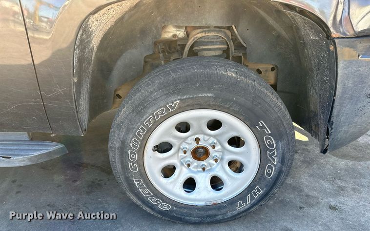 image for item DP3203 2010 Chevrolet Suburban 1500  SUV