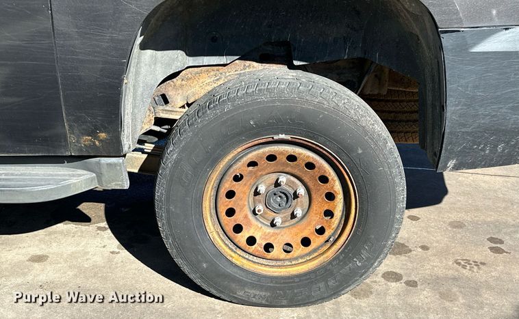 image for item DP3203 2010 Chevrolet Suburban 1500  SUV