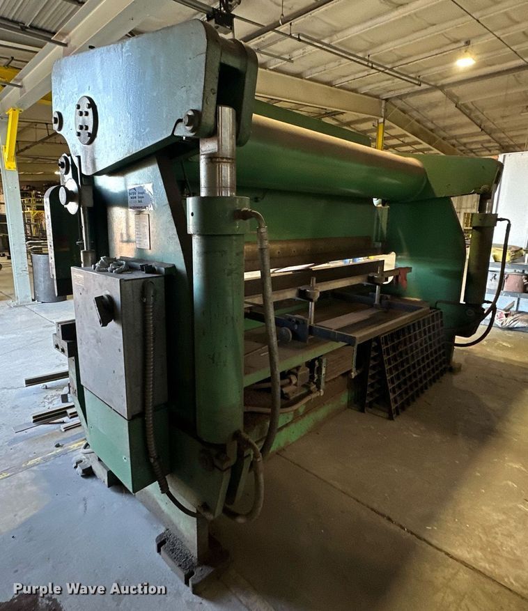 image for item DP3208 1991 Accurpress 717512  press brake