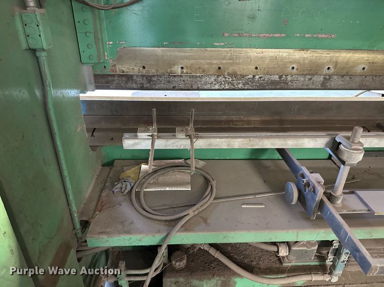 image for item DP3208 1991 Accurpress 717512  press brake