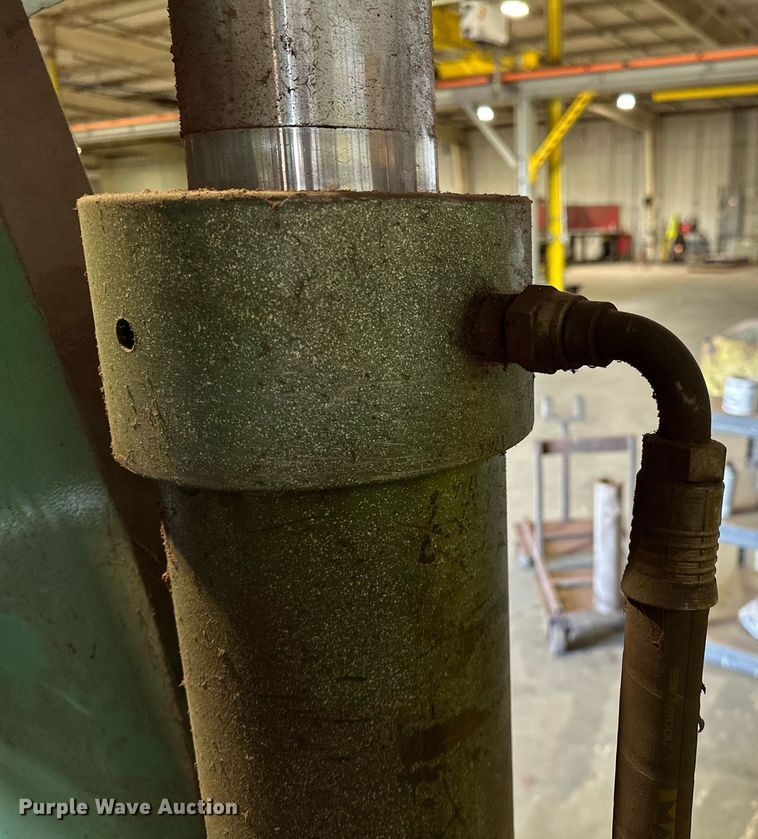 image for item DP3208 1991 Accurpress 717512  press brake