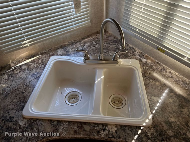 image for item DP3216 2016 Keystone Hideout  camper