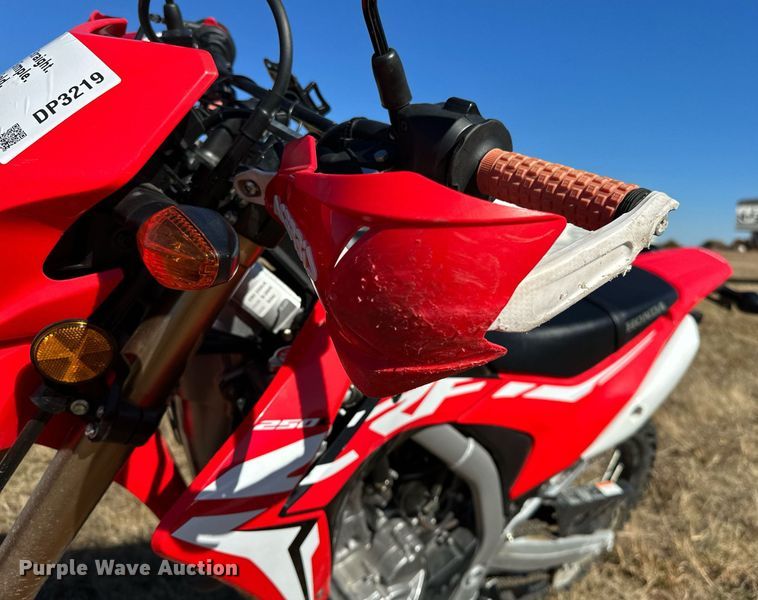 image for item DP3219 2019 Honda CRF250L  dirt bike